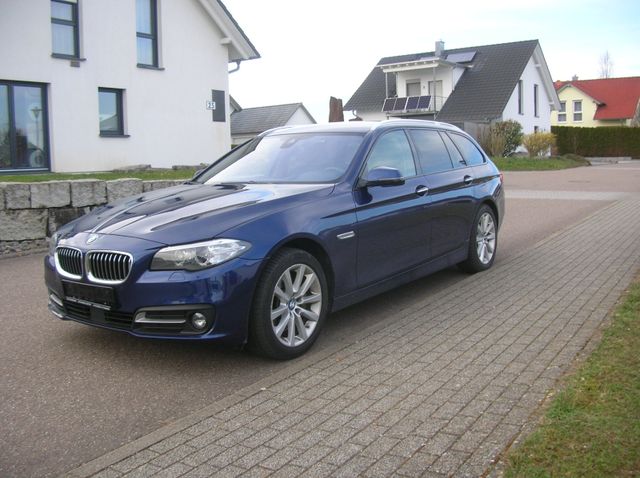 BMW 530 d xDrive Touring-Navi-HUP-Leder-AHK-1.Hand