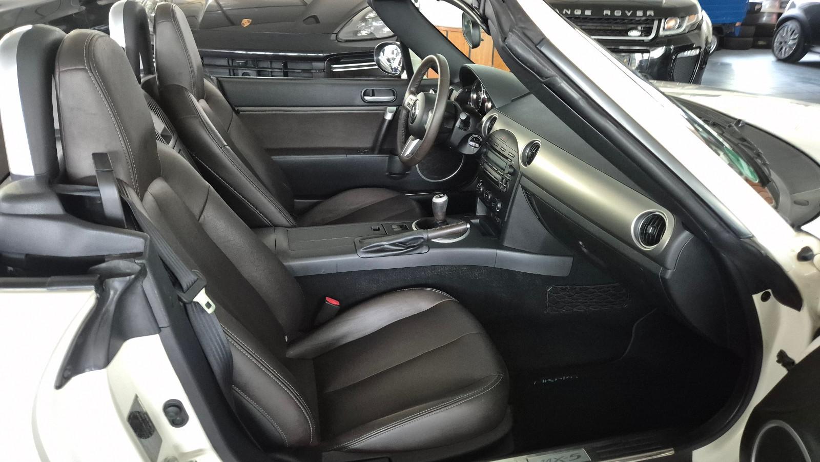 Mazda MX-5 1.8 Niseko | 126 ch | BVM | Cuir | Sièges chauffants | 2 jeux de jantes alu | Pneus été et hiver