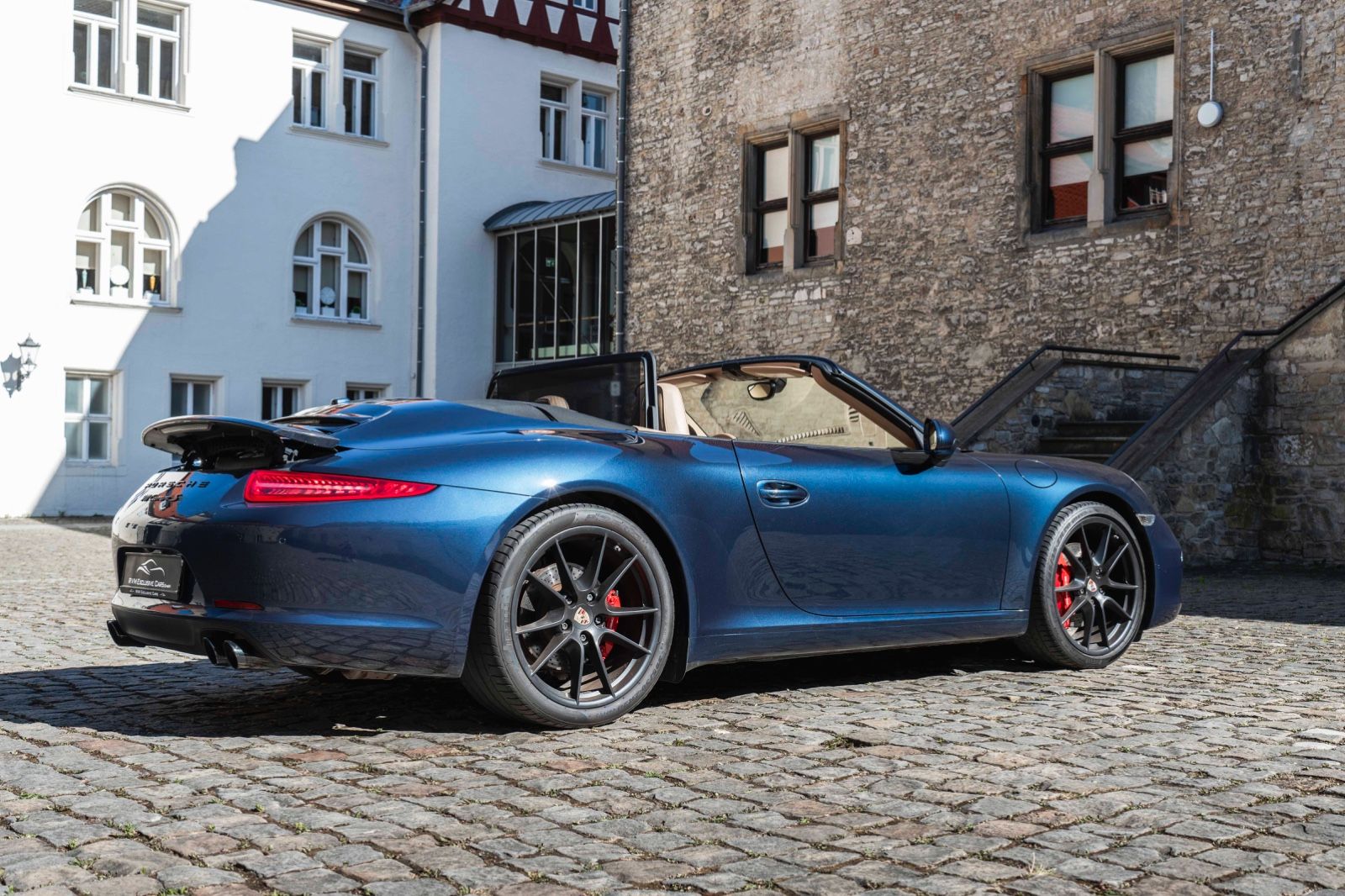 Fahrzeugabbildung Porsche 911 Carrera S Cabrio PDLS Bixenon Bose 111 Check