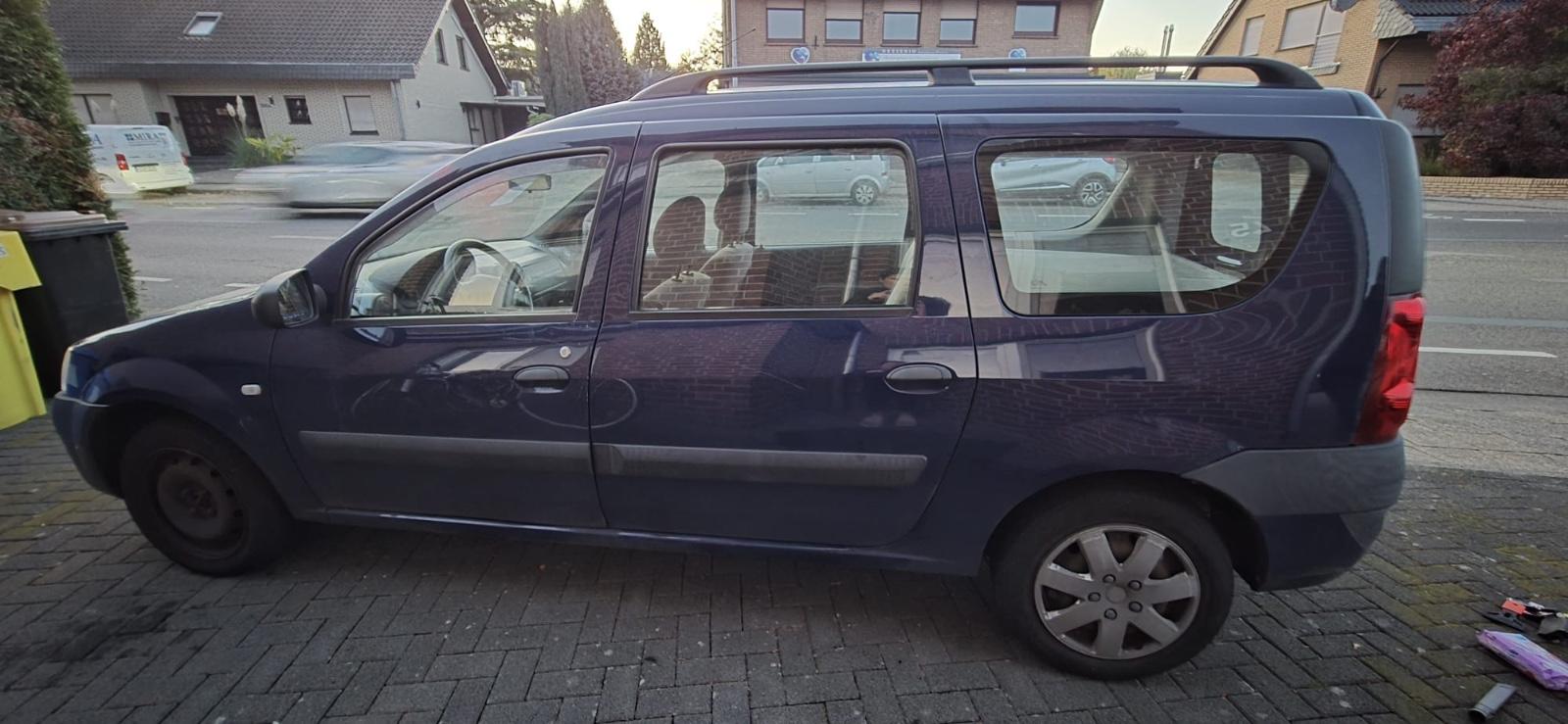 Dacia Logan 2008 — photo 8