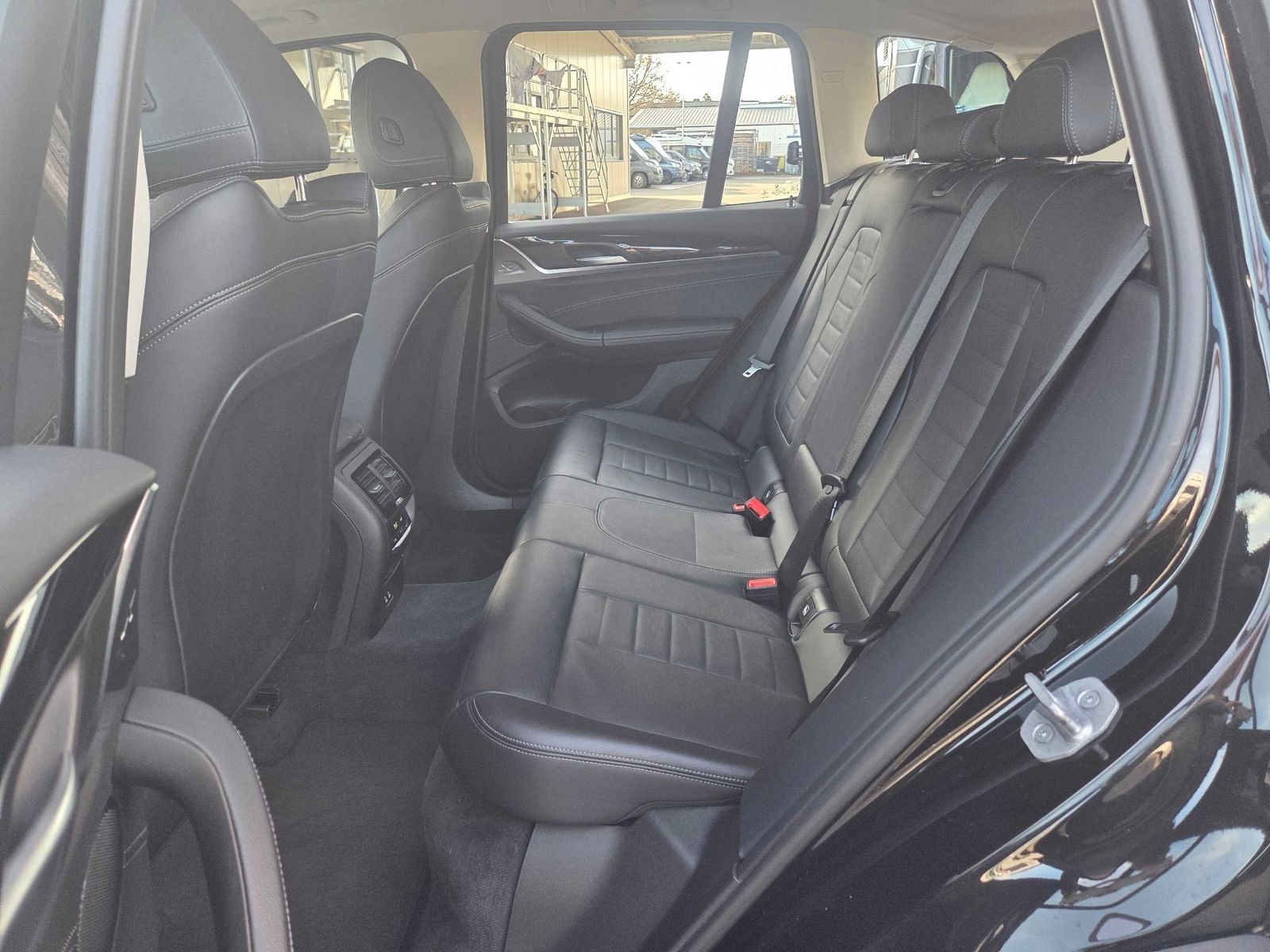 BMW X3 xDrive 20 d Mild-Hybrid 2.0 KAM AHK LEDER foto 8