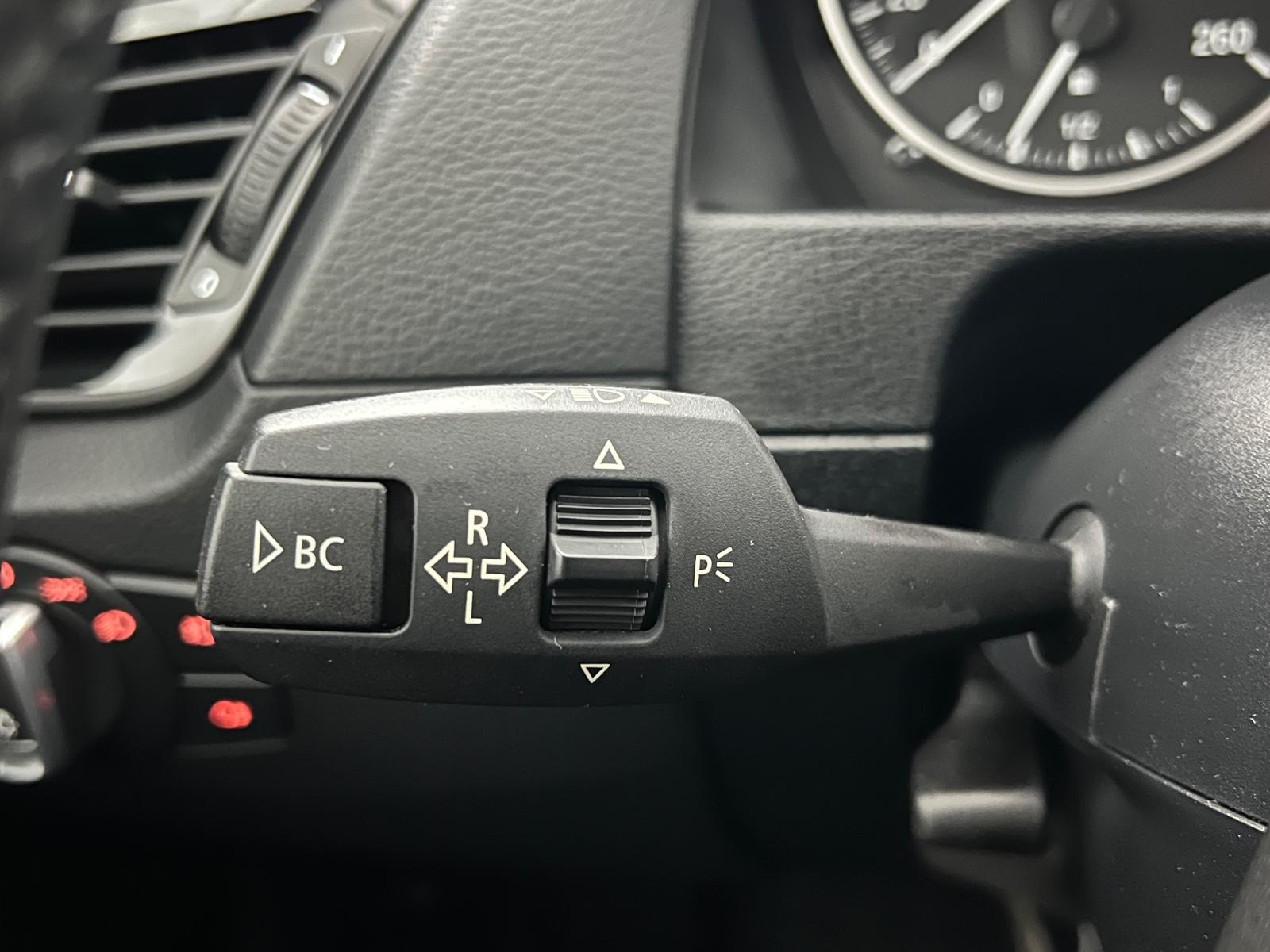 BMW X1 sDrive 20i / 1.HD / NUR 58.tKM / XENON / NAVI