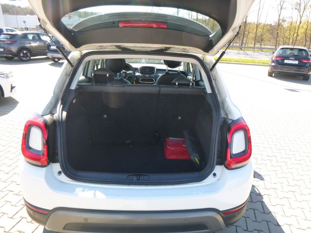 Fahrzeugabbildung Fiat 500X Cross >Automatik/Teilleder<