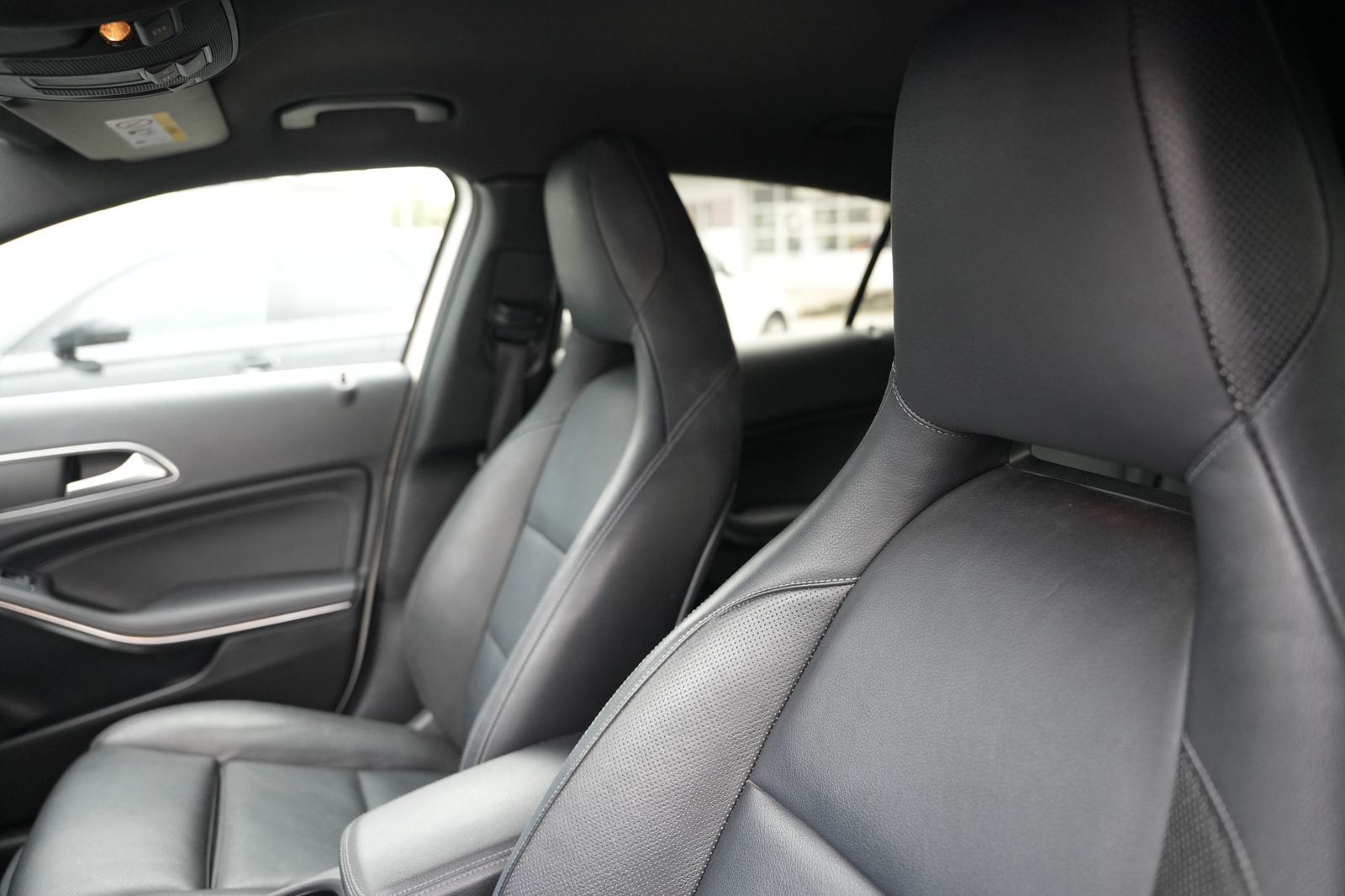 Fahrzeugabbildung Mercedes-Benz GLA 220 CDI 4Matic *AMG*SHZ*Navigation*