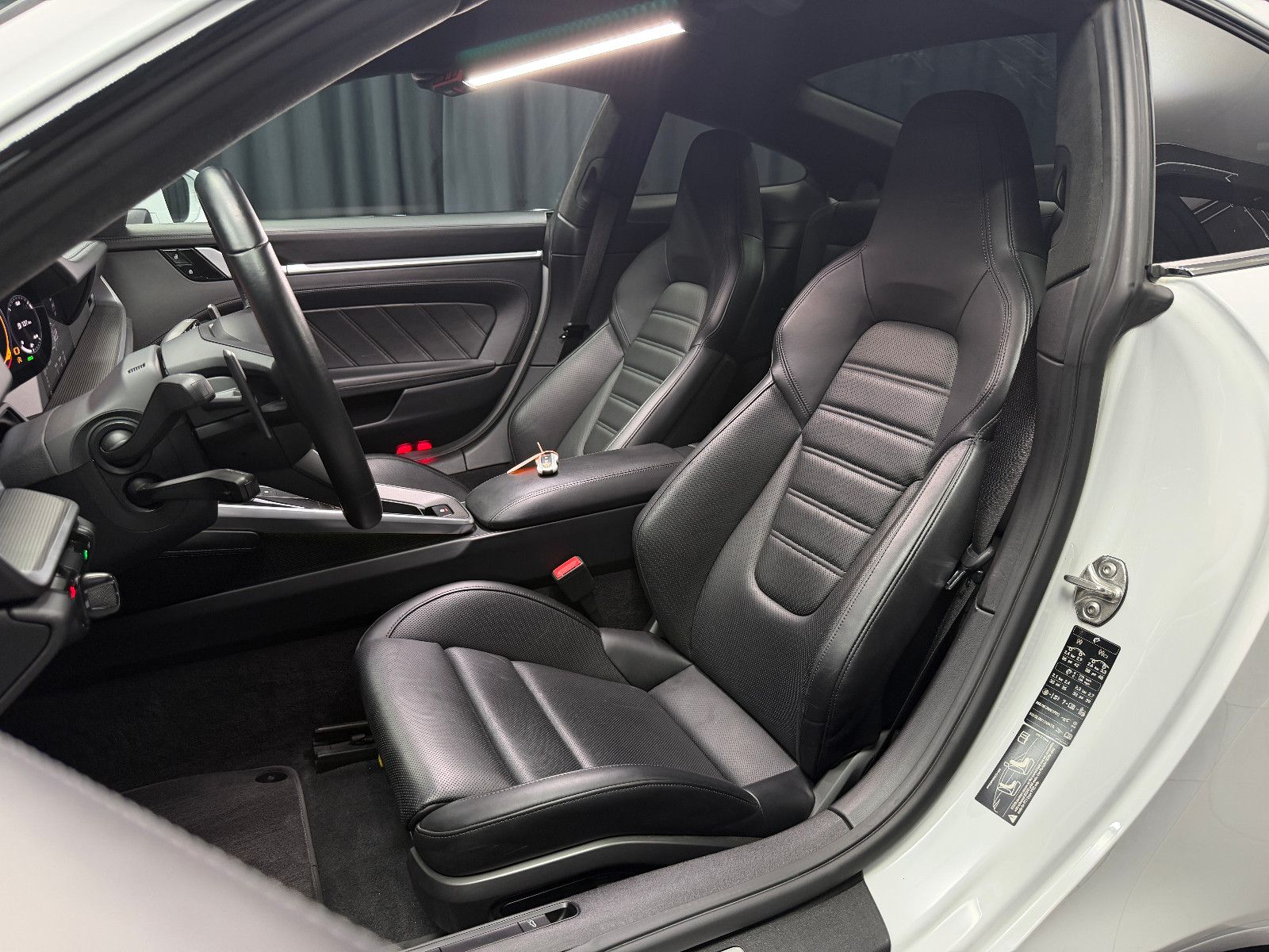Fahrzeugabbildung Porsche 992 Turbo S|AERO-PAKET|BRABUS|BOSE|ACC|KW