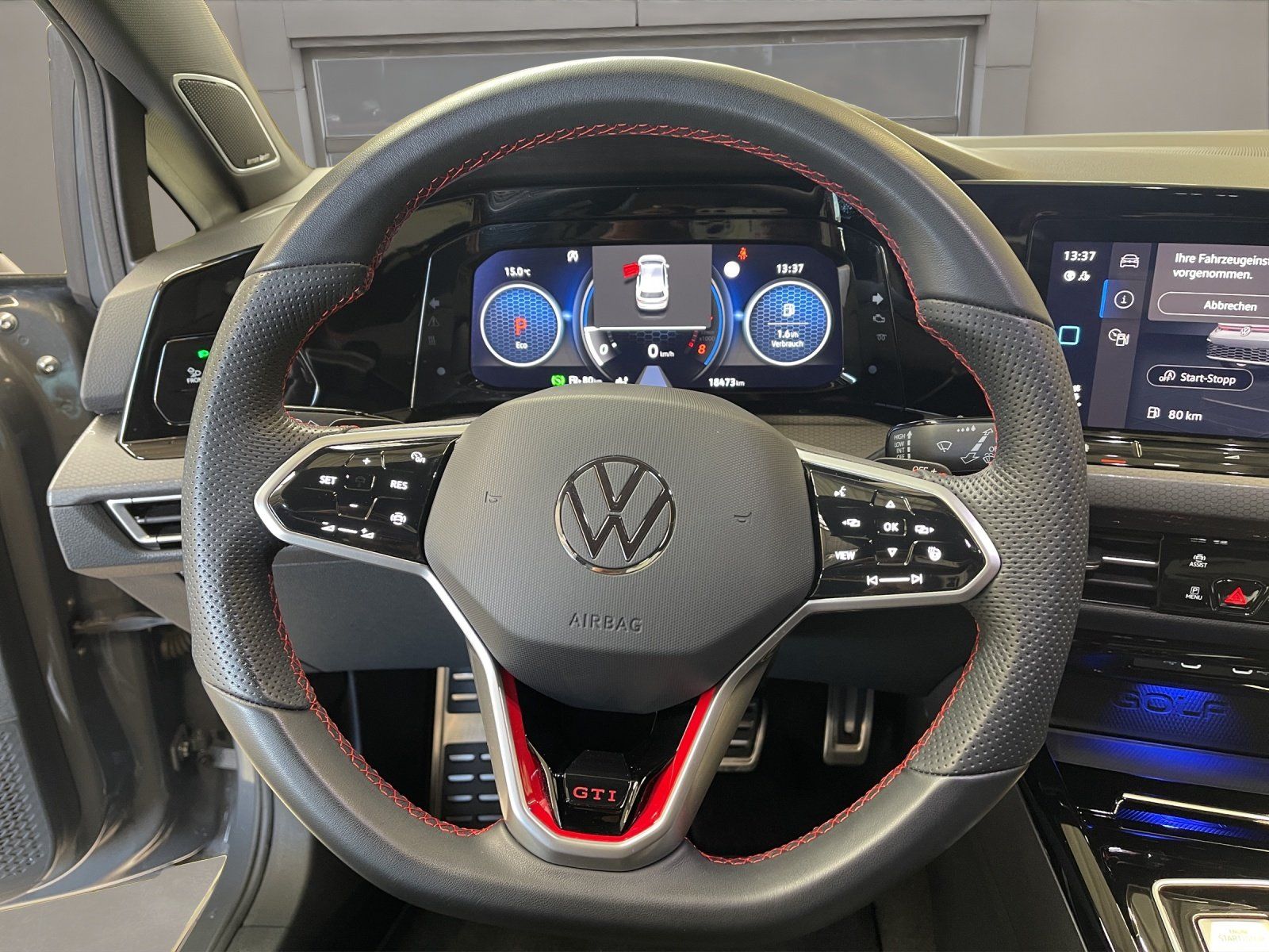 Volkswagen Golf VIII 2.0 TSI GTI Clubsport AUT Leder Navi foto 11