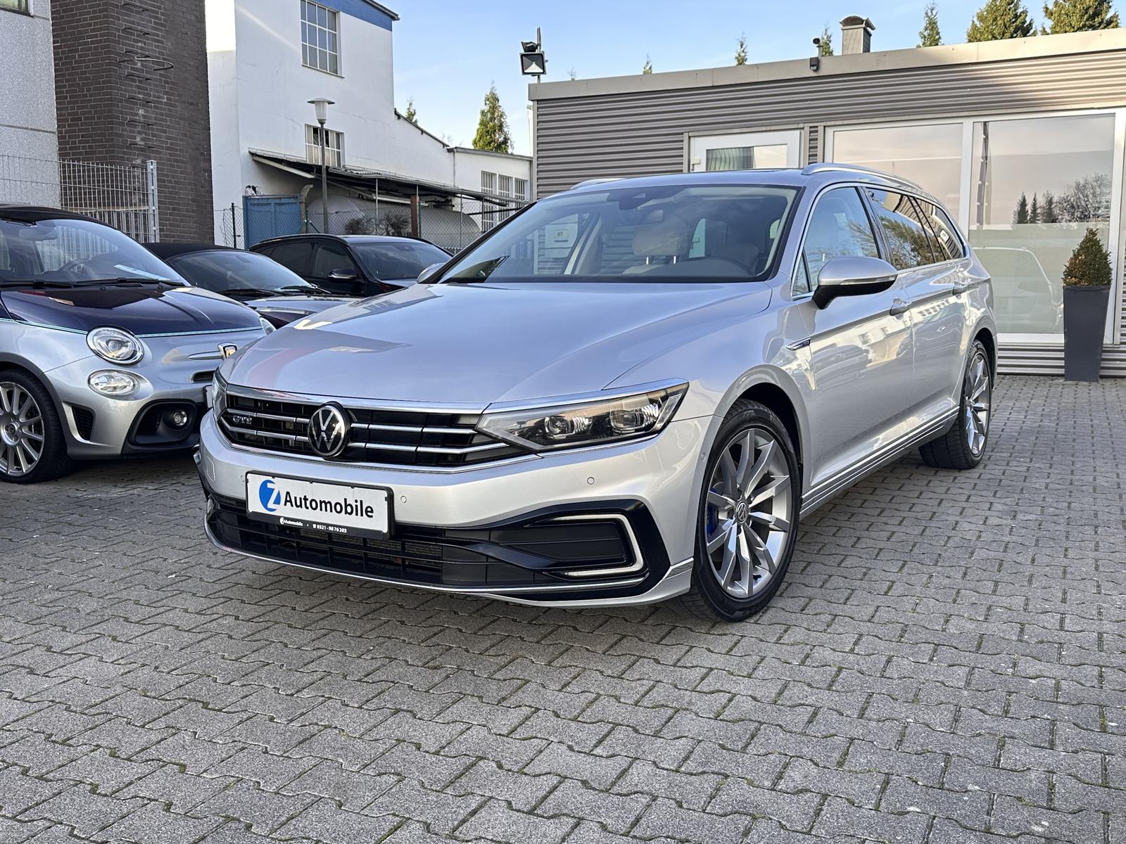Volkswagen Passat GTE R-line Schiebedach*Leder*Kamera*