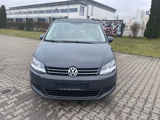 Volkswagen Sharan*Automatik*Navi*Klima*AHK*Scheckheft!