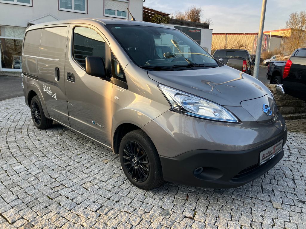 Image of Nissan e-NV200