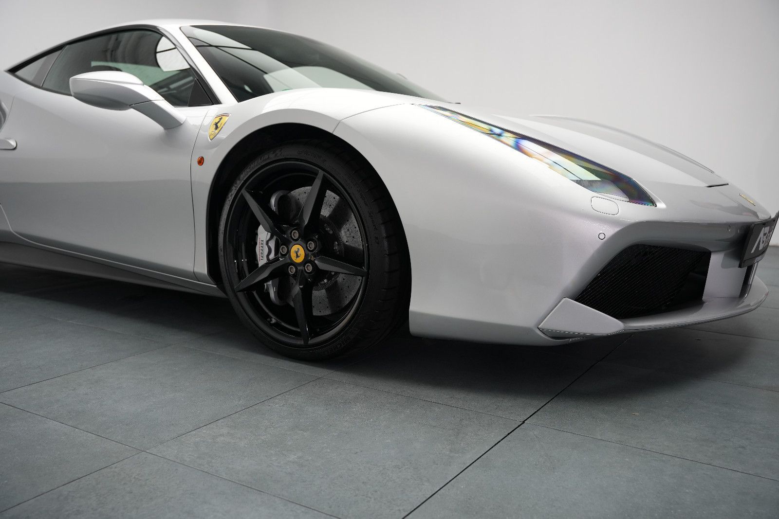 Fahrzeugabbildung Ferrari 488 GTB GTB Coupé DCT/SCUDERIA/KAMERA/