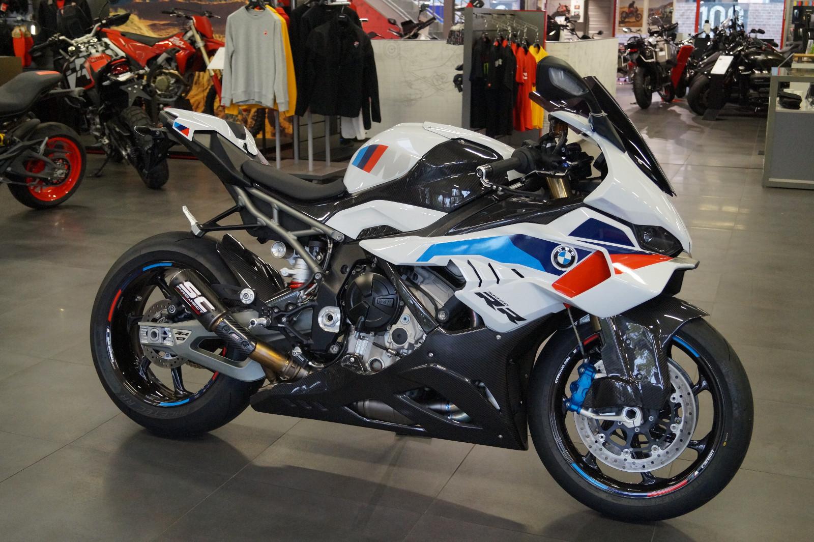 BMW S1000RR +M Paket Carbonräder +Titan + 9 Extras