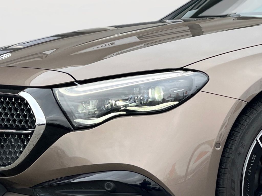 Fahrzeugabbildung Mercedes-Benz E 300 eT AMG Night AHK Sitzklima Airmatic Burm.