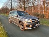 Mercedes-Benz GL 500 4MATIC -  AMG Designo Motor Turbos neu   - graue Mercedes-Benz GL-Klasse