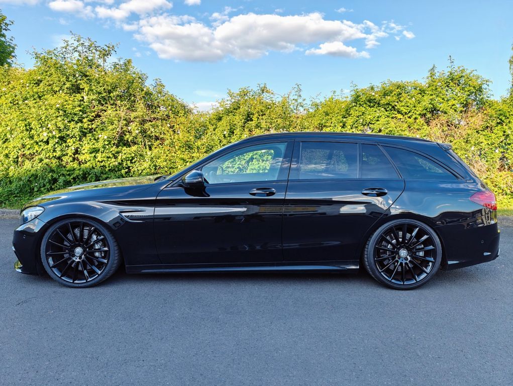Mercedes-Benz C 63 AMG
