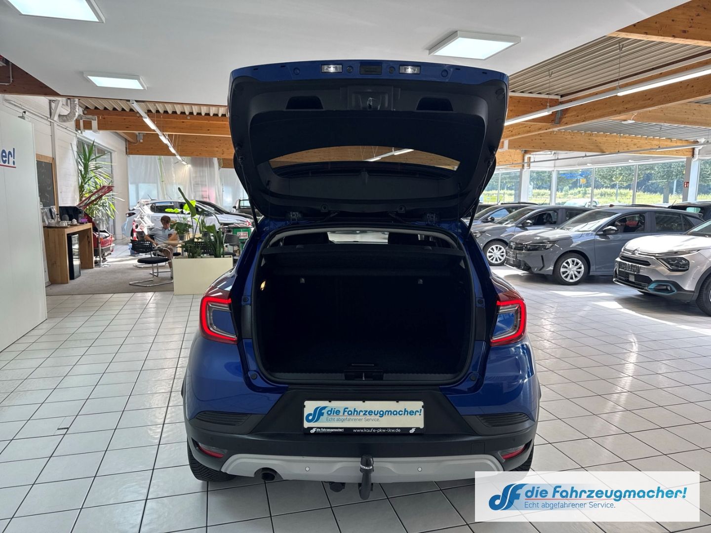 Fahrzeugabbildung Renault Captur II Experience LED ACC Fahrerprofil DAB SH