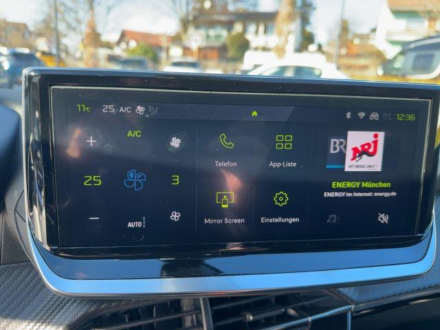 Peugeot 2008 PureTech 130 EAT8 Allure, 360° Kamera