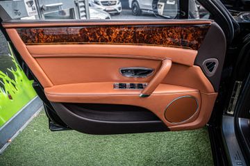 Fahrzeugabbildung Bentley Flying Spur 4.0 V8 PANO|CAM|LUFT|SHZ|SLF|KEYLES