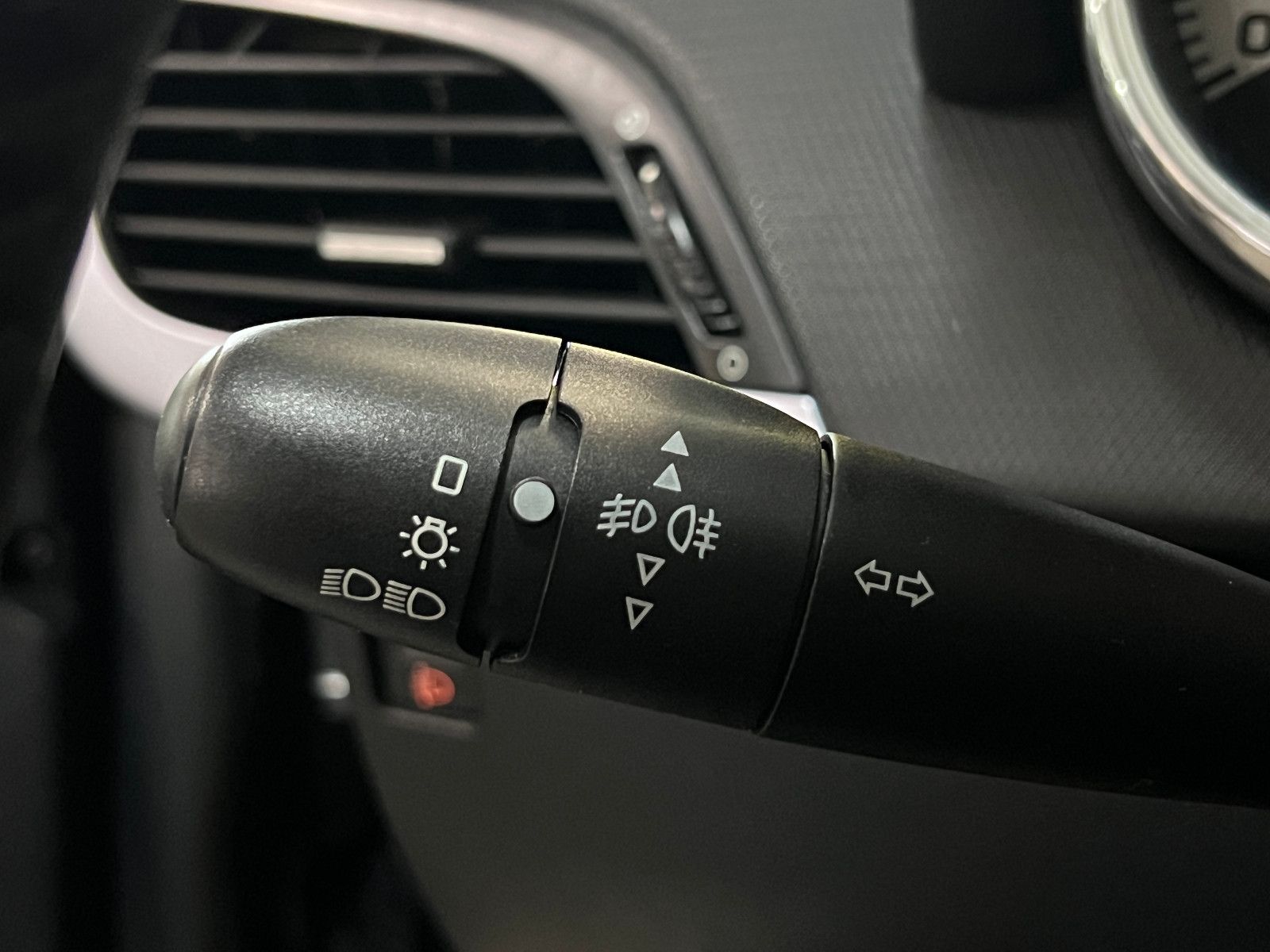 Peugeot 207 Cabrio Sport KLIMA 2.950 € NEW REPERATURE