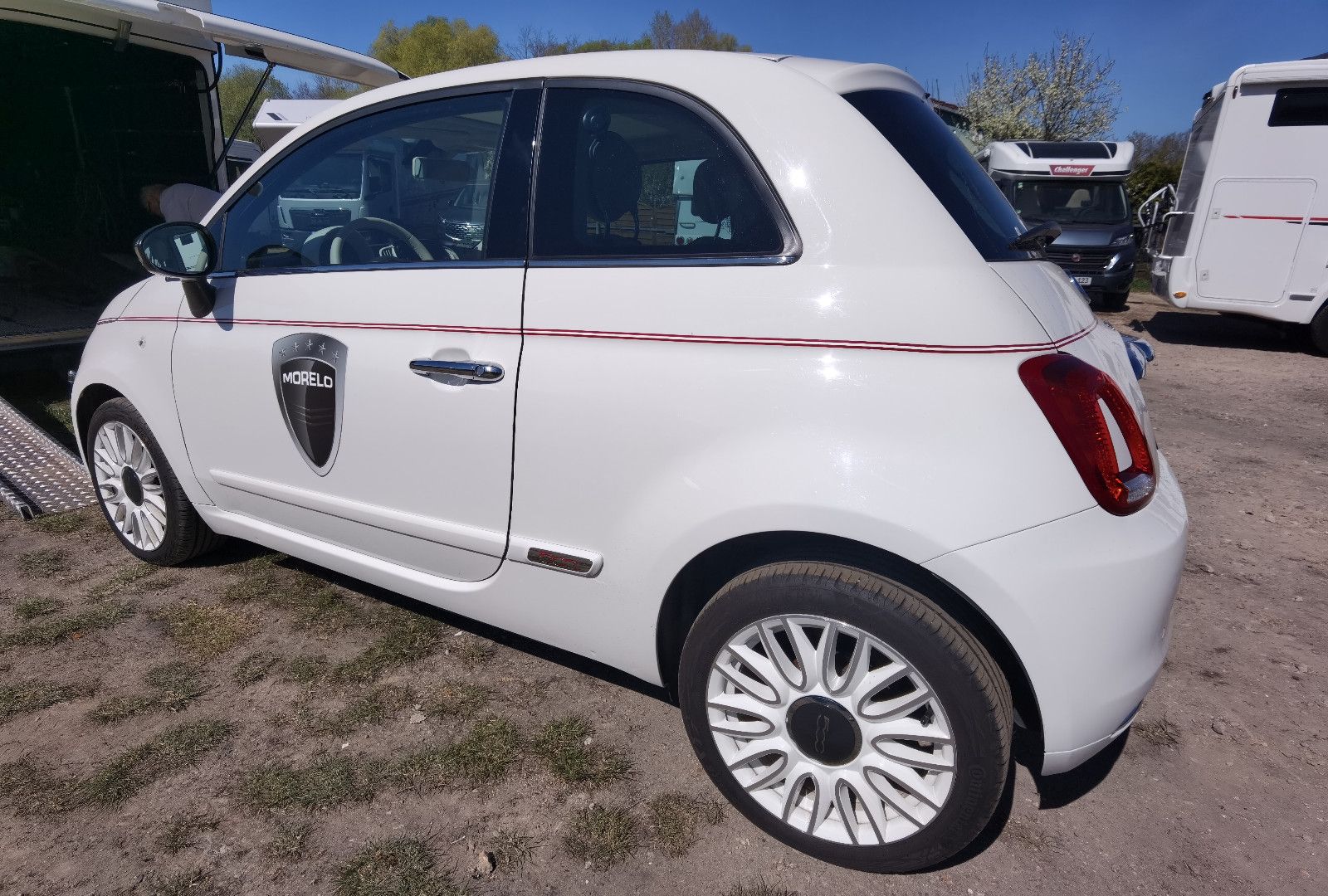 Fahrzeugabbildung Fiat 500 DolceVita