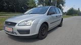 Ford Focus TÜV 01/25* EFH*ZV*Servo* - Ford Focus aus 2005: Kombi
