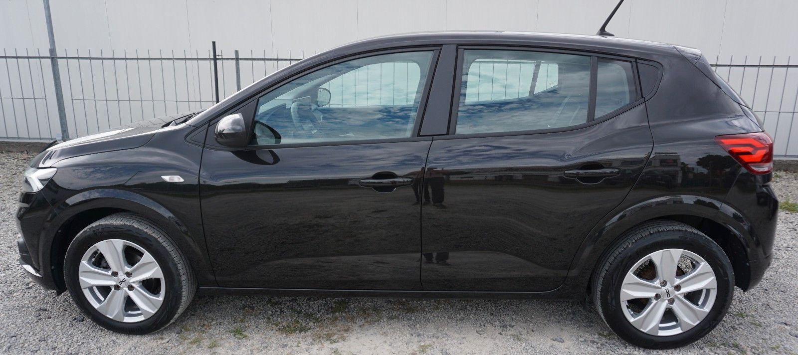 Fahrzeugabbildung Dacia Sandero III Expression, Kamera, Navi, Garantie !