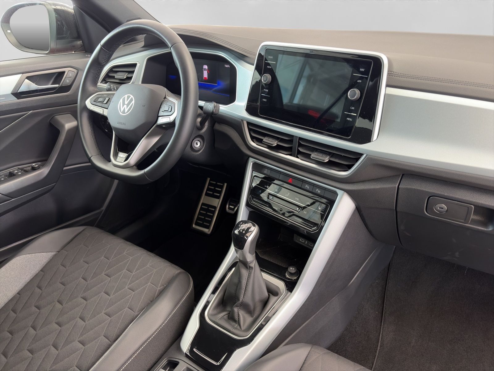 Volkswagen T-Roc - Bild 6
