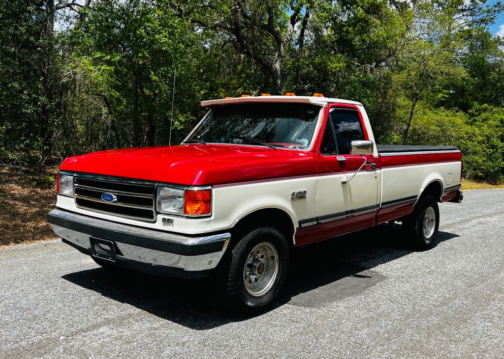 Ford XLT Lariat Pick up,  351 cui  (5,8L) V8 Autom.