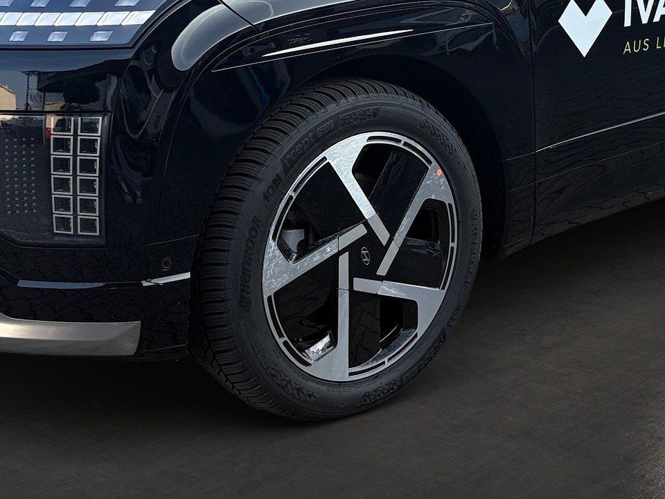 Fahrzeugabbildung Hyundai IONIQ 9 6-Sitzer (MY26) 110 kWh (307 PS) 4WD UNI