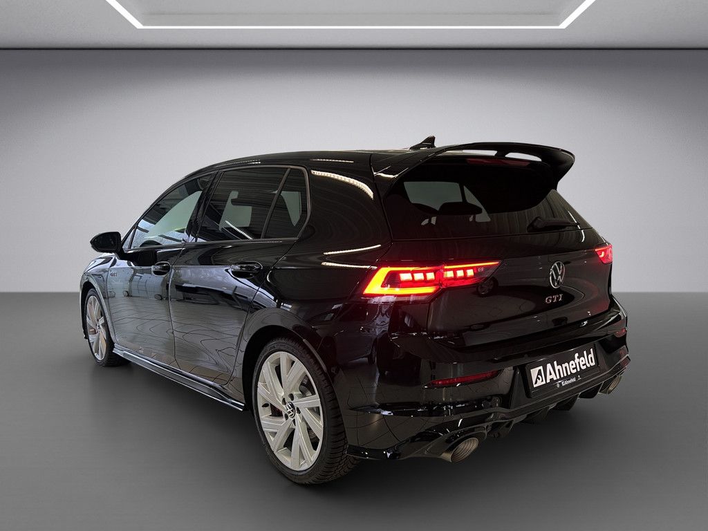 Volkswagen Golf VIII GTI Clubsport 2.0 TSI DSG MATRIX-LED foto 3