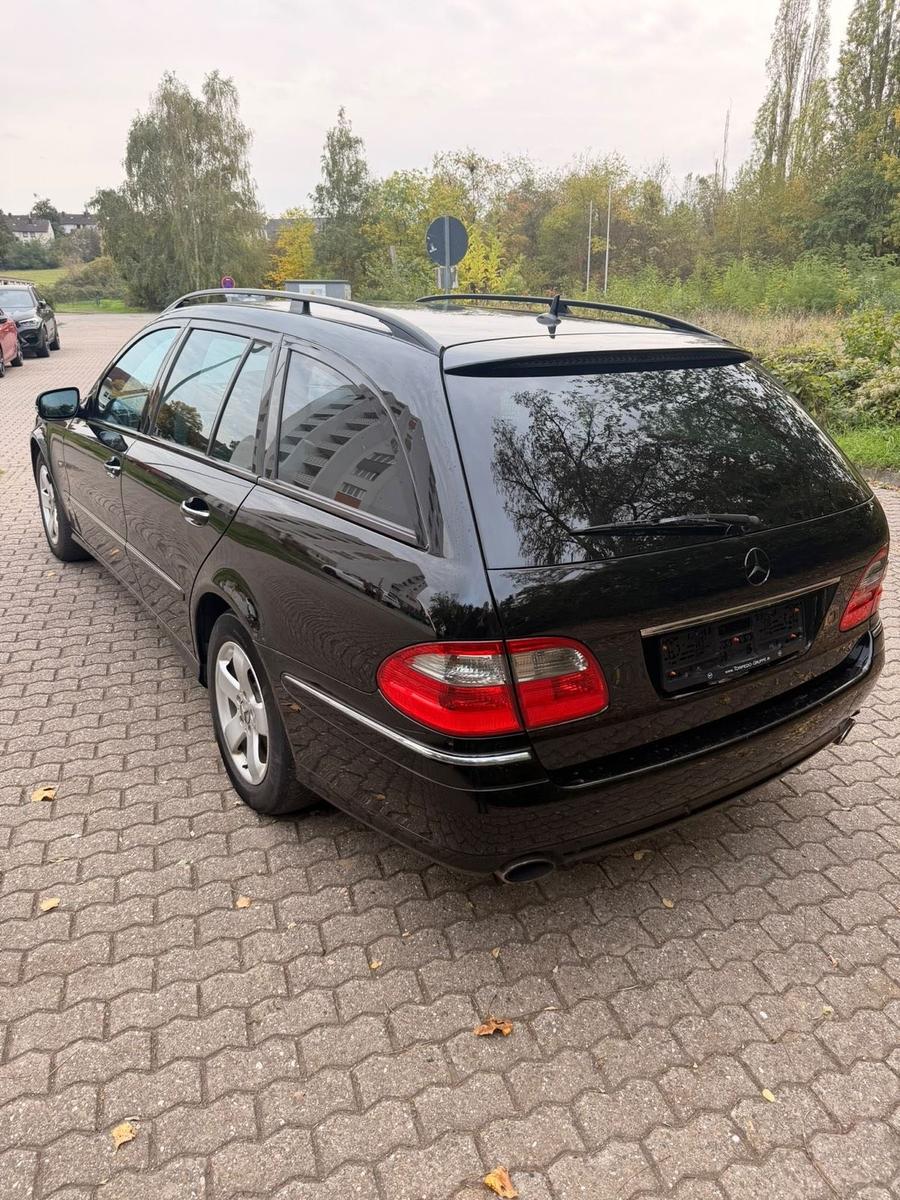 Mercedes-Benz E320 2006 — engine 224 HP (165kW)