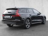 Volvo V60 Cross Country B4 AWD Plus - schwarze Volvo V60 Cross Country