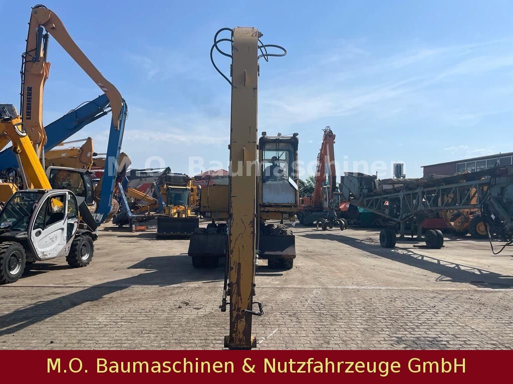 Fahrzeugabbildung Sennebogen Zeppelin ZM 15 C