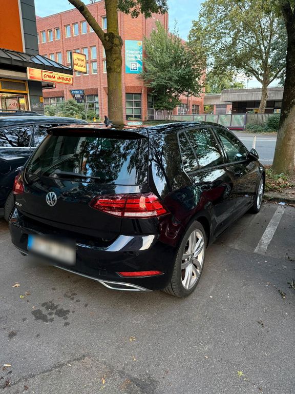 Image of Volkswagen Golf