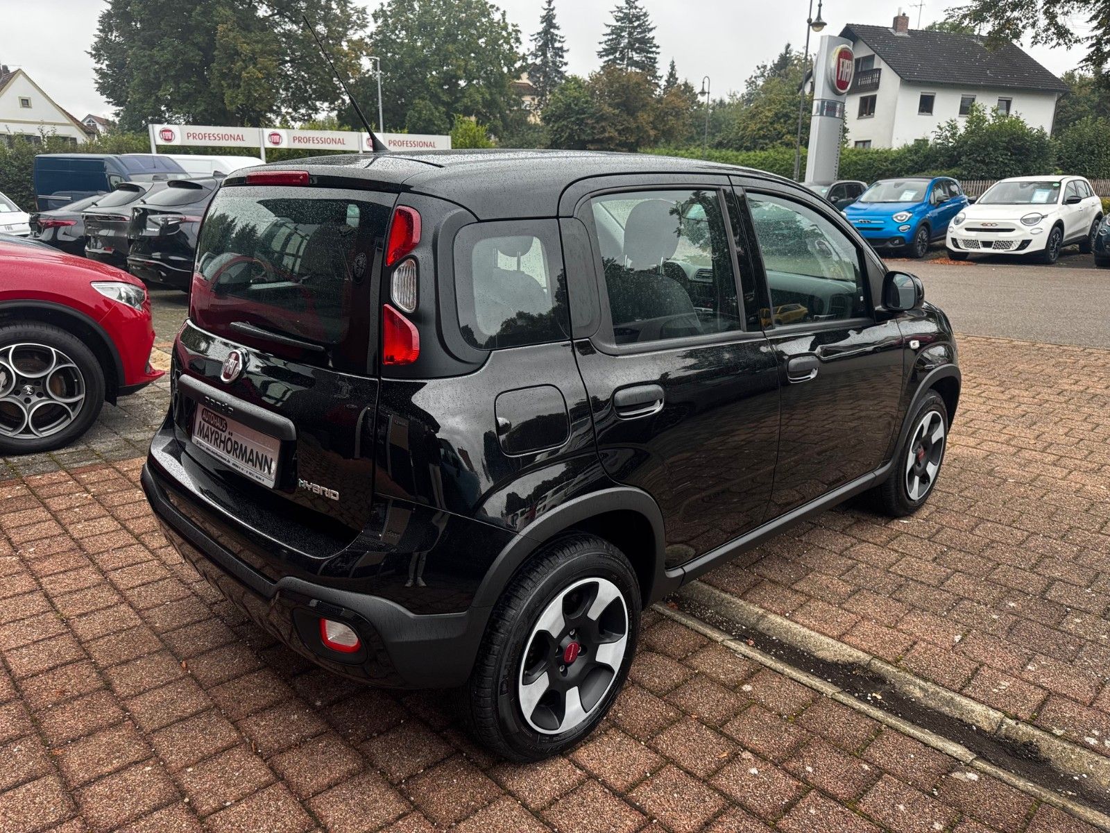 Fahrzeugabbildung Fiat Panda 1.0 GSE Hybrid Cross Klima