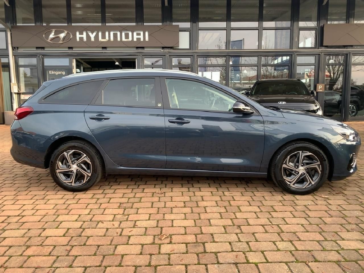 Fahrzeugabbildung Hyundai I30 cw Edition 30 + Funktions-Paket +Kombi-Paket