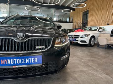 Skoda Octavia Combi RS *BiXenon*Navi*AHK*