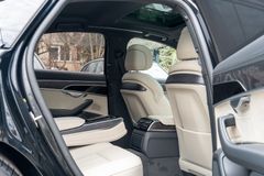 Audi A8 – 15 / 30