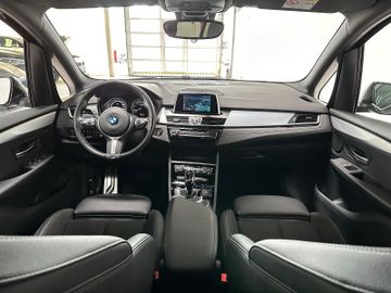 Fahrzeugabbildung BMW 218i Gran Tourer M Sport HiFi DAB Alarm 7-Sitze