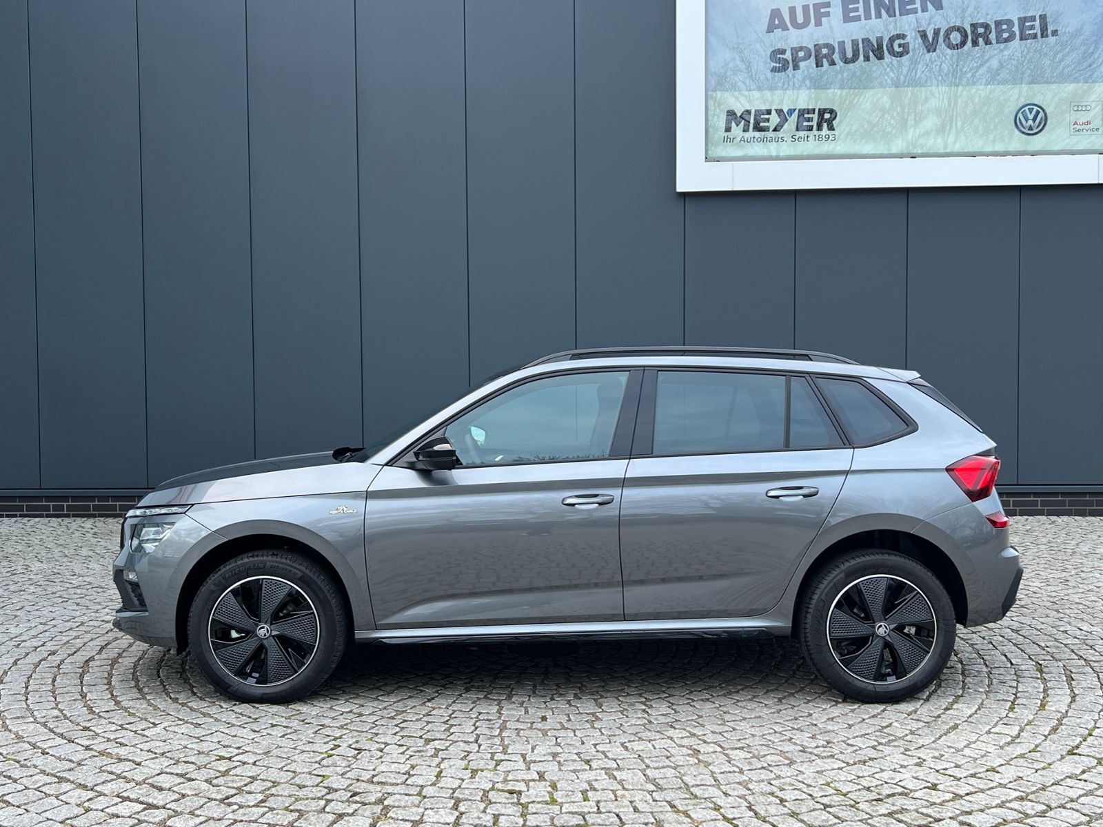 Fahrzeugabbildung SKODA Kamiq Monte Carlo 1.0 TSI DSG *Garantie, LED, AH