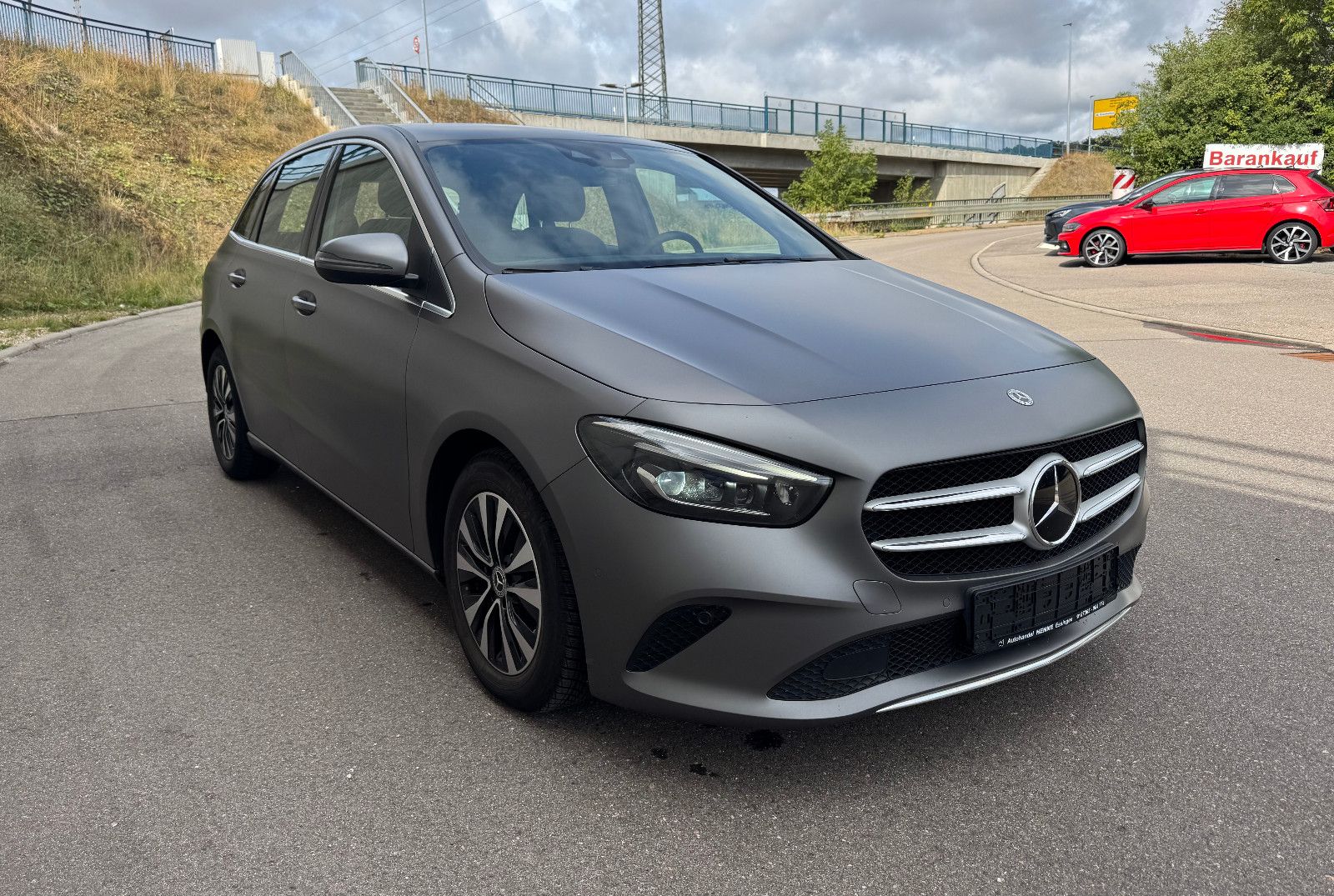 Mercedes-Benz B 200 d 9G LED ILS MBUX Navi Cam Distr Standhz imagem 3