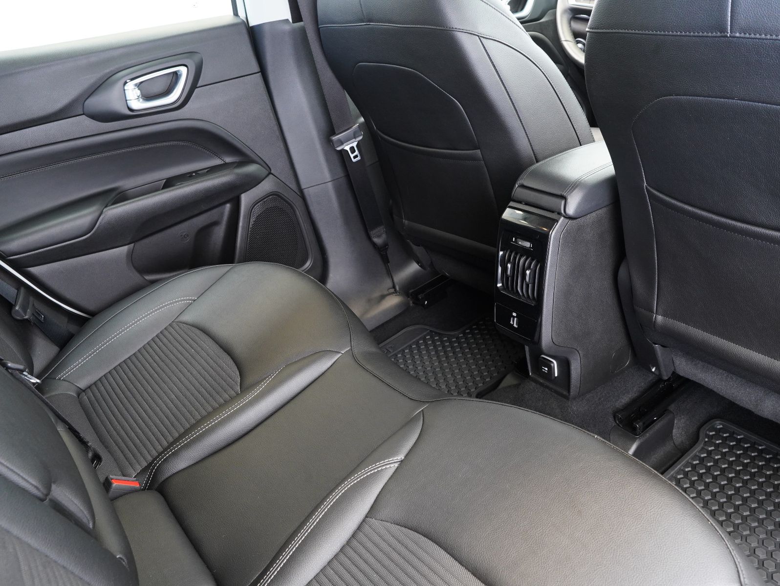 Fahrzeugabbildung Jeep Compass 1.5 GSE T4 48V E-HYBRID