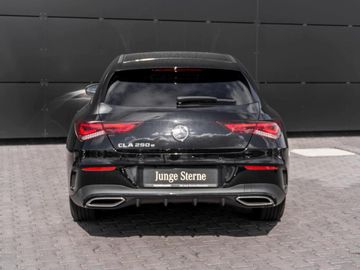 Mercedes CLA 250 Shooting Brake - 4