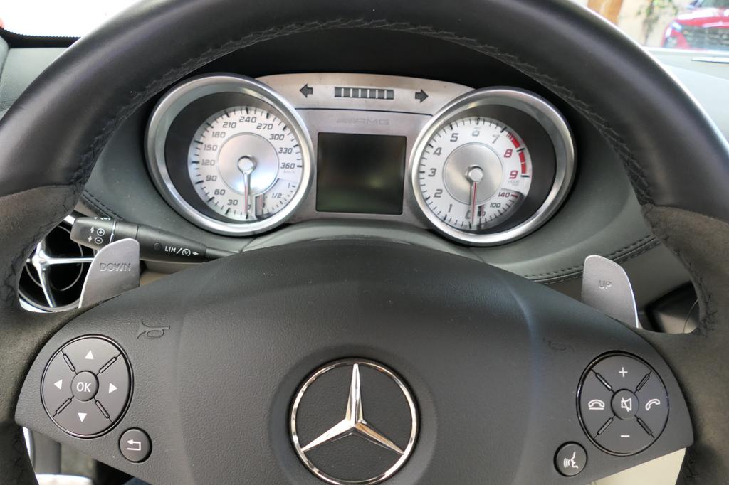 Mercedes-Benz SLS AMG