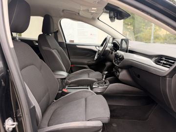 Ford Focus - 8