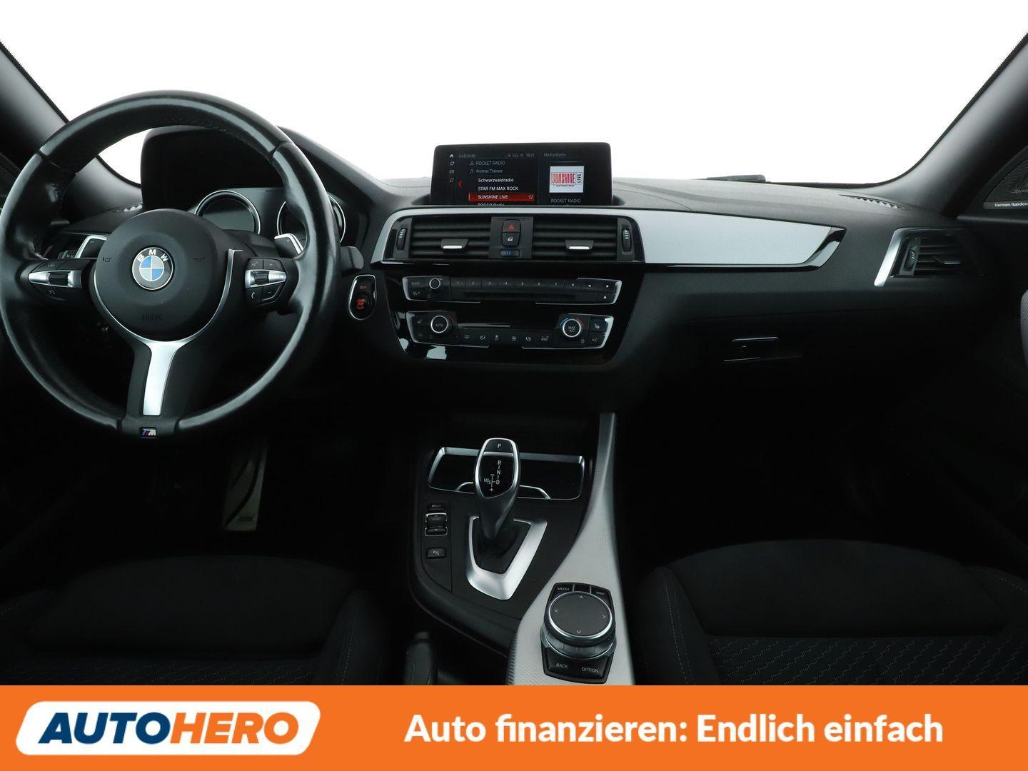 BMW 220i M Sport Aut.*NAVI*LED*PDC*TEMPO*SHZ*ALU*