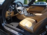 Mercedes-Benz SLS AMG Roadster Leder Exclusiv - Beige Zierel.- - : Roadster, AMG Sls