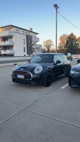 MINI JOHN COOPER WORKS F56 - gebrauchte MINI John Cooper Works aus dem Jahr 2017