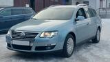 Volkswagen PASSAT VARIANT HIGHLINE 2.0 TDI DSG 170PS LEDER - Volkswagen Passat: 170 Ps
