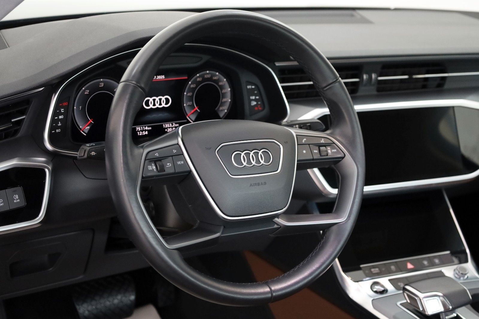 Fahrzeugabbildung Audi A6 Lim. 45 TDI quattro,Leder,Navi,LED,360Kamera