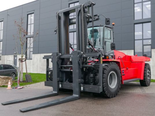 Kalmar DCG330-12